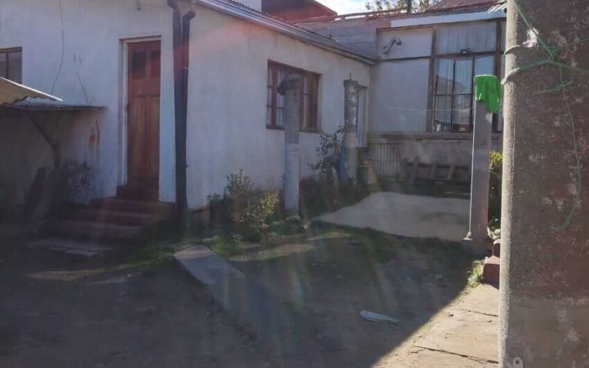 Casa con terreno de 364 m2 (Placeres) Valparaíso